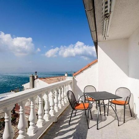 Apartments Lucia Сень Екстер'єр фото