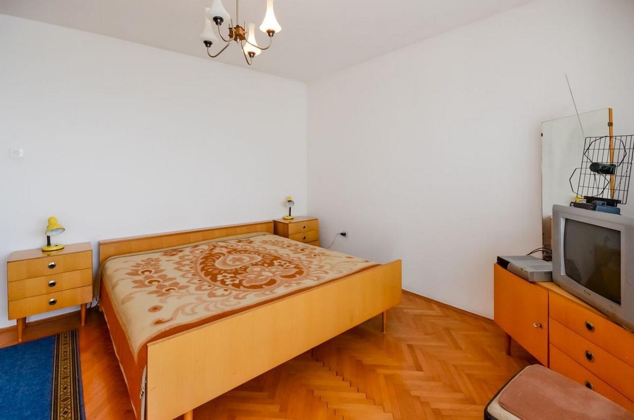 Apartments Lucia Сень Екстер'єр фото