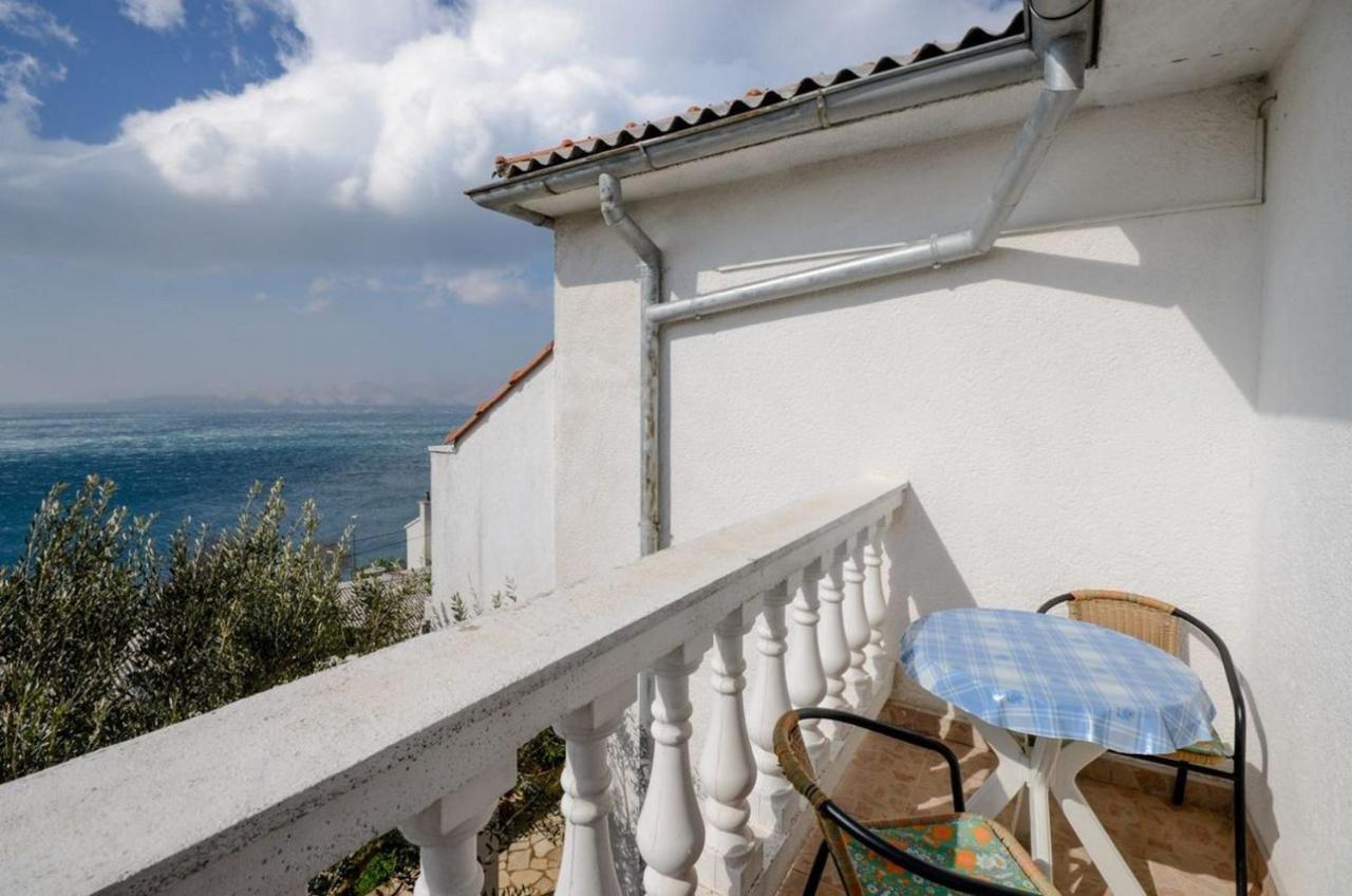 Apartments Lucia Сень Екстер'єр фото